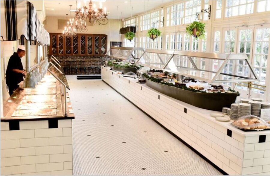 New Orleans: 'Court of Two Sisters' Jazz Brunch Buffet - Arriving on Royal Street with a reserved table