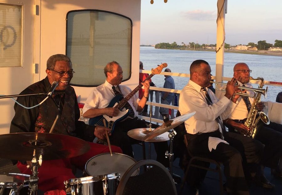 New Orleans: Creole Queen Weekend Morning Jazz Cruise - Who should choose the brunch option?
