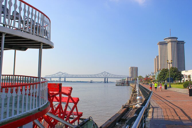 New Orleans Steamboat Natchez Jazz Cruise - The Mississippi River route and Chalmette Battlefield