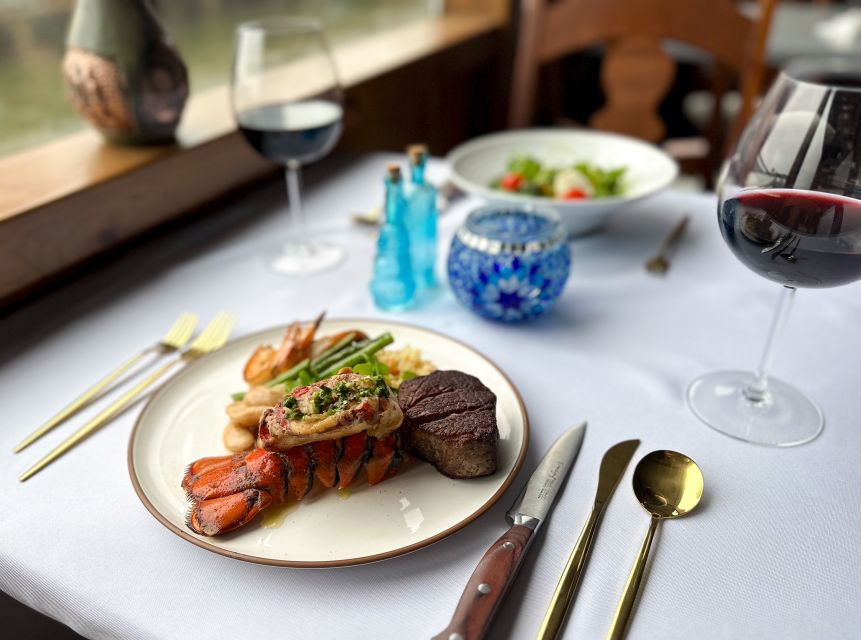 New York City: Gourmet Dinner Cruise with Live Music - Brooklyn Bridge Park and the return to Pier 36
