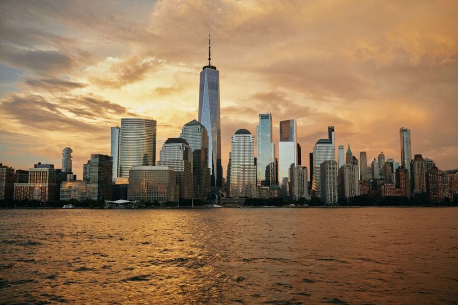 New York City: Gourmet Dinner Cruise with Live Music - What $145 includes at the table