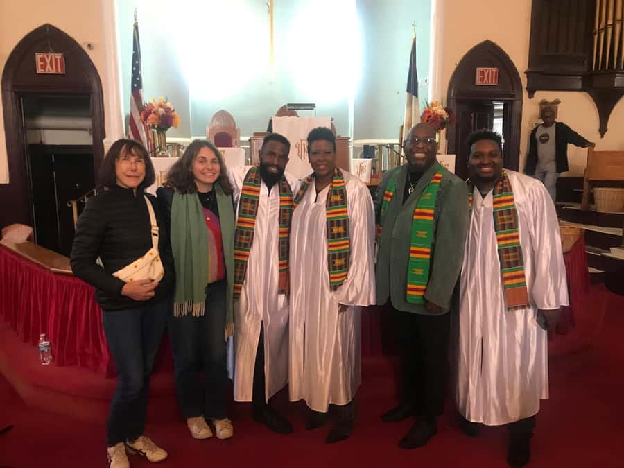 New York City: Harlem Gospel Live Music Concert - Arriving at Mount Olivet Baptist Church