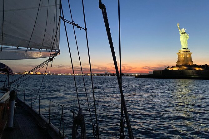 New York City Sunset Jazz Sail aboard Clipper City - Jazz, drinks, and the onboard mood
