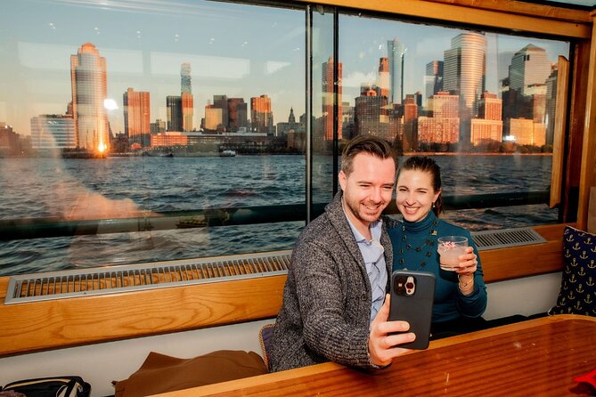 New York Harbor Live Holiday Jazz Cruise - Following the Hudson past Lower Manhattan