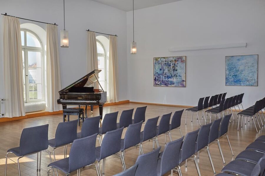 Nymphenburg classical music à la Mozart - The changing program: Mozart with Chopin, Debussy, and Beethoven