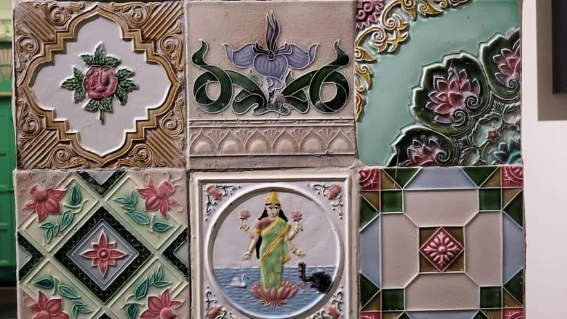 Old Delhi Haveli with live Classical dance, music & cuisine - Reaching the old city by tuk-tuk and metro