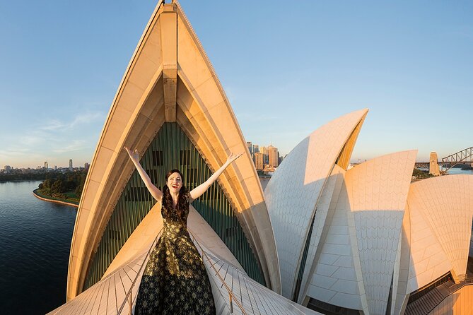 Opera at the Sydney Opera House Show Tickets - The performance: sound, surtitles, and stage style