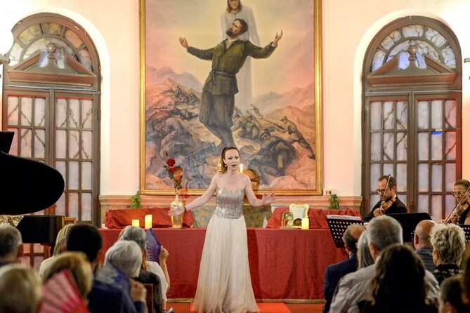 Opera Concert in Verona Palace with Prosecco - Why this short Verona concert works so well