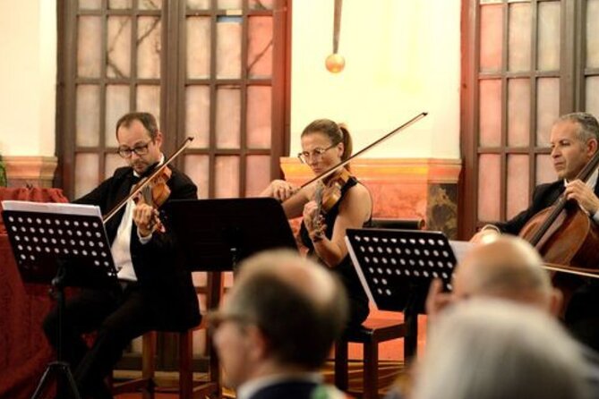 Opera Concert in Verona Palace with Prosecco - Meeting the performers after the music