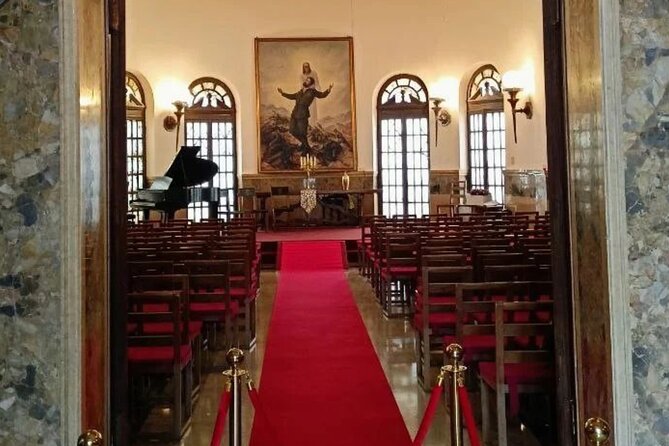 Opera Concert in Verona Palace with Prosecco - Entering Palazzo dei Mutilati near the Arena