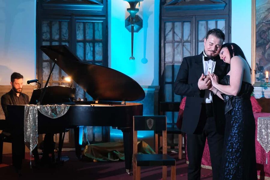 Opera Concert with Welcome Drink in Verona - A short opera night in the center of Verona