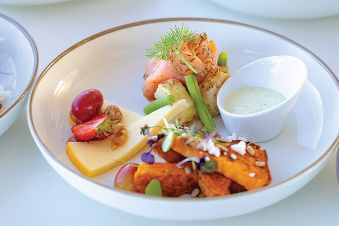 Oslo fjord 3-Course Dinner Cruise with Live Music - The best views arrive on the return