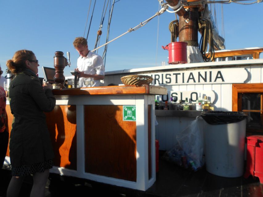 Oslo: Oslo Fjord Cruise with Live Jazz Music & Shrimp Buffet - What comes with the shrimp buffet