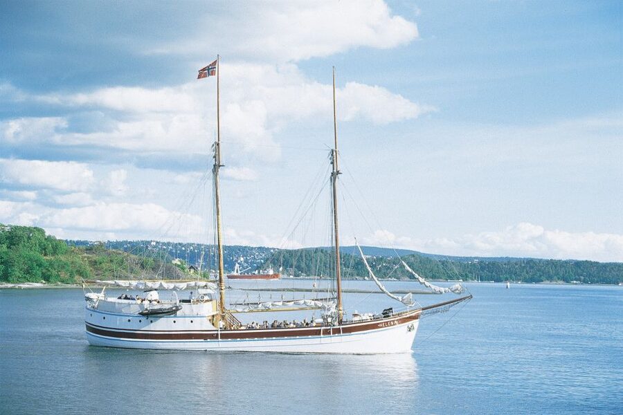 Oslo: Oslo Fjord Cruise with Live Jazz Music & Shrimp Buffet - Why the three-hour length works