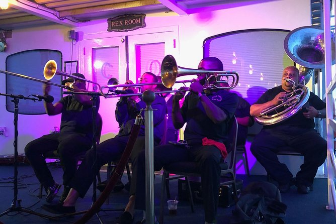 Paddlewheeler Creole Queen Jazz Dinner Cruise in New Orleans - Boarding at 1 Poydras Street
