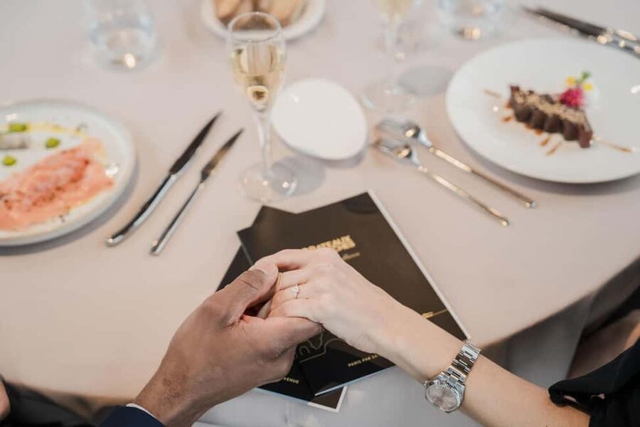 Paris: 4-Course Dinner Cruise on Seine River with Live Music - Is $153 a Fair Price?