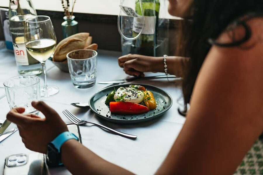 Paris: Gourmet Dinner Cruise on Seine River with Live Music - Quick take: what makes this cruise worth considering