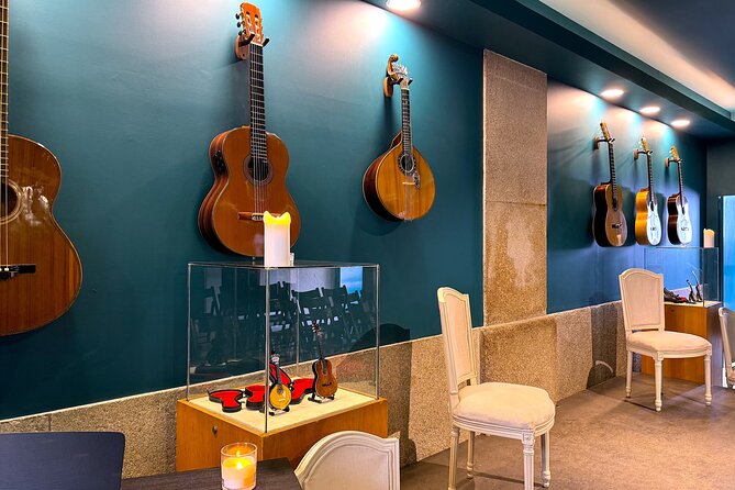 Porto : Fado and Porto Wine Show at the Trinity Noble Hall - Sound, mood, and the value of a small room