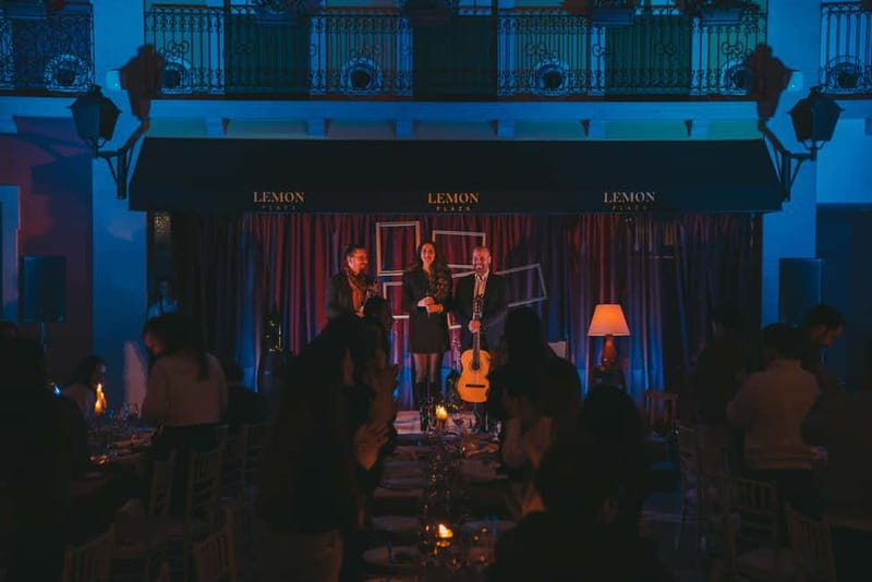 Porto: Fado Show & Dinner: A Night of Fado & Fine Dining - The opening plates: cod, bread, and rojõezinhos