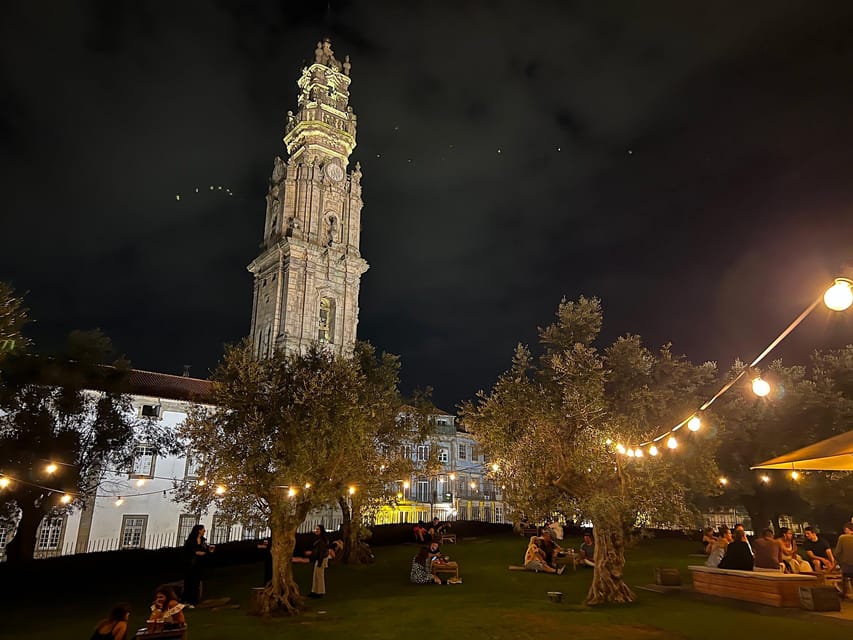 Porto: Fado Show with Dinner in a Traditional Fado House - Traditional Portuguese food and local wine