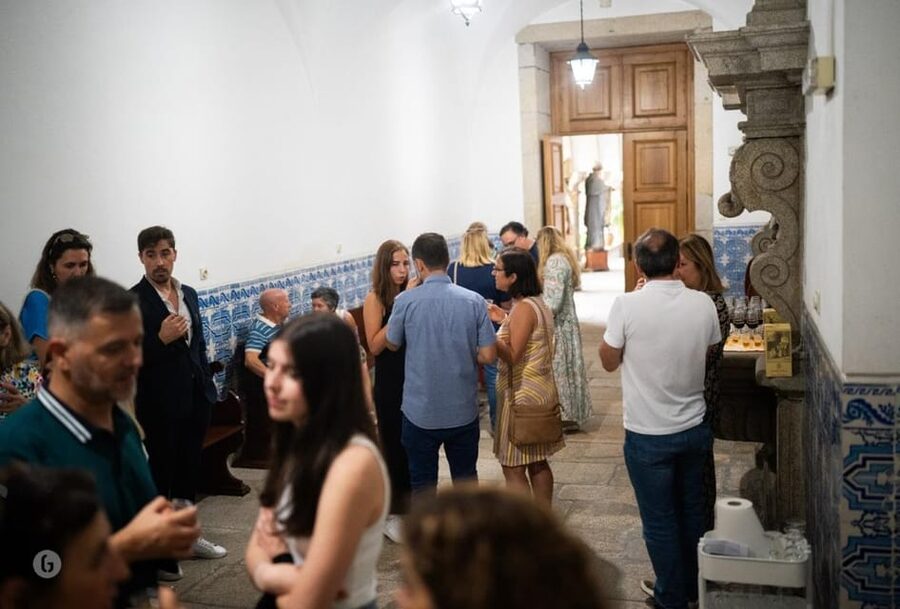 “Porto: Fado Show with Guided Tour in a Historic Monastery” - Key details at a glance