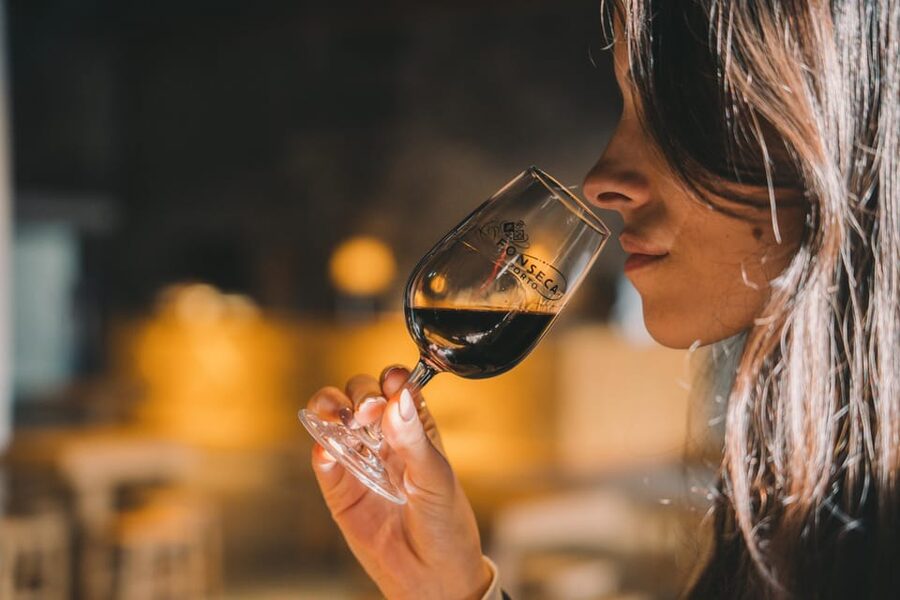 Porto: Fonseca Cellar Tour & Fado Show with Optional Dinner - Two Fonseca ports, with Fado in the background