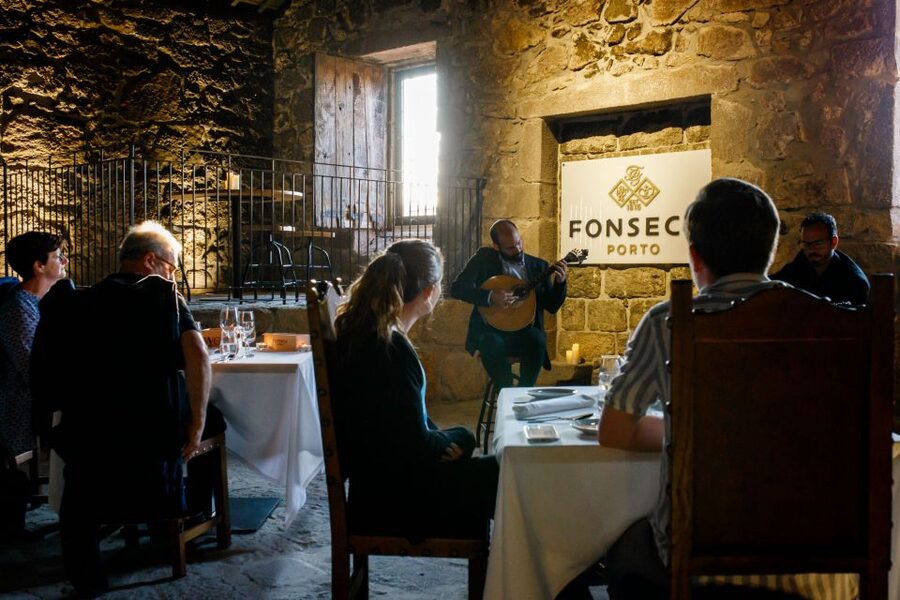Porto: Fonseca Cellar Tour & Fado Show with Optional Dinner - How long the evening takes and where it fits