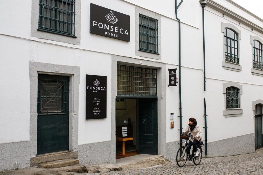 Porto: Fonseca Cellar Tour & Fado Show with Optional Dinner - Inside the Fonseca cellars and the story of Port