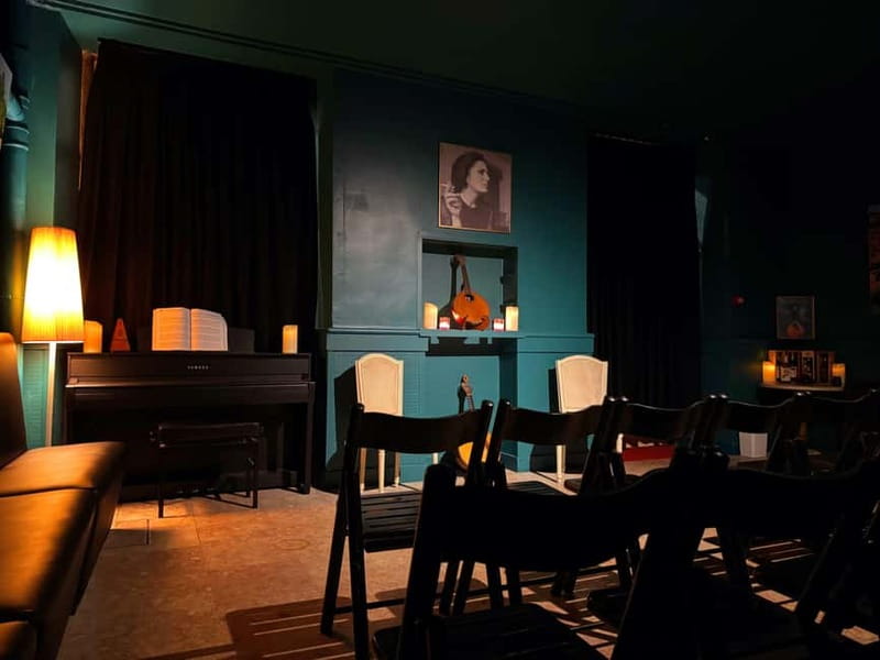 Porto: Intimate Fado Show & Port Wine in Trindade Noble Hall - Practical tips for a smoother visit