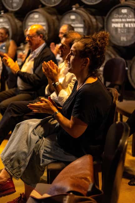 Porto: Live Fado Show with Port Wine Tasting - The white Port introduction starts the evening