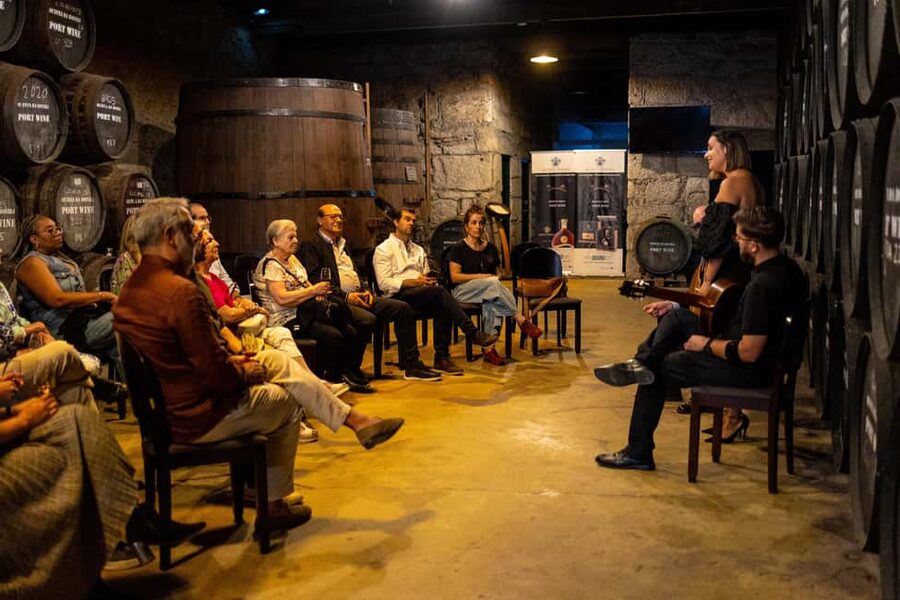 Porto: Live Fado Show with Port Wine Tasting - Quinta da Boeira gives the evening a proper sense of place