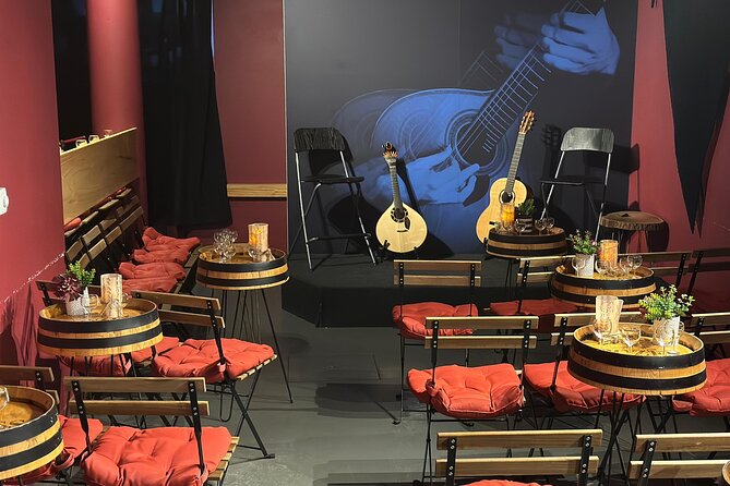 Porto: Live Fado with a Glass of Port Wine at Casa do Fado Sé - A glass of Port, but no dinner