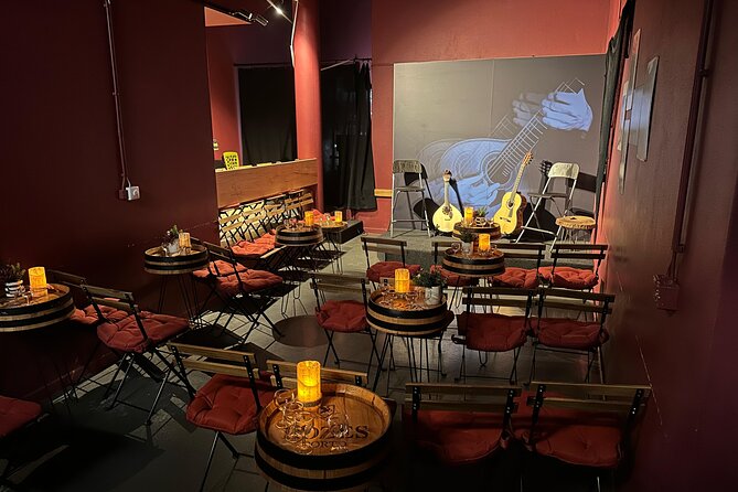 Porto: Live Fado with a Glass of Port Wine at Casa do Fado Sé - Who will get the most from this experience