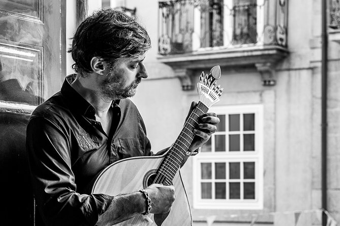 Porto: Live Portuguese Fado Experience with Port Wine - The musicians, singers, and intimate setting