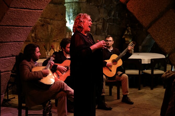 Porto Moonlight Walk and Fado Dinner - Key points to know before booking