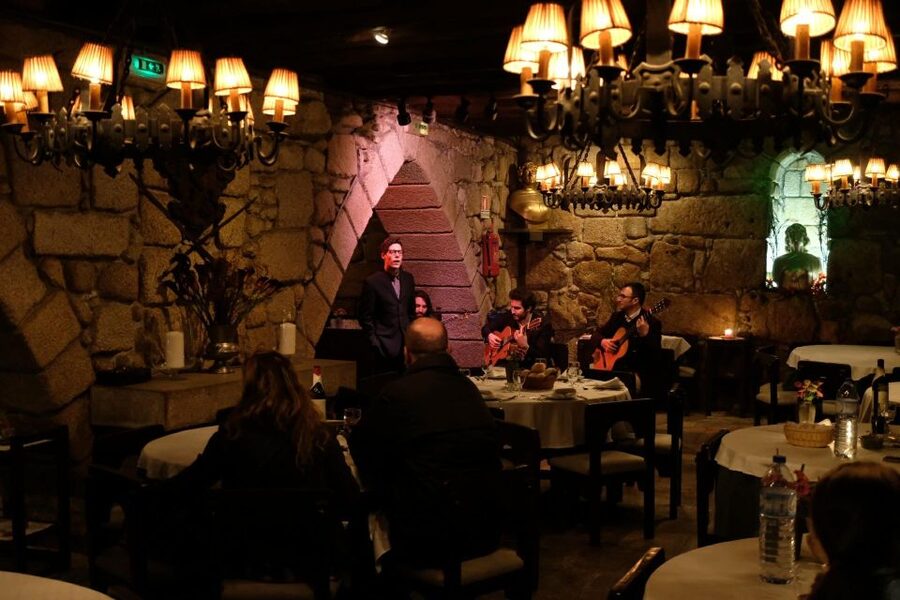Porto Moonlight Walk & Fado Dinner - Key details at a glance