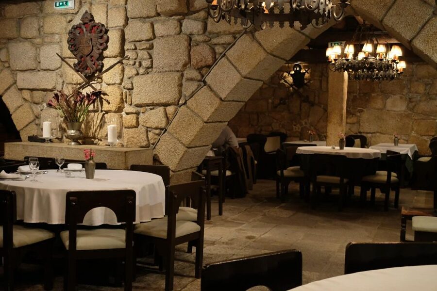 Porto Moonlight Walk & Fado Dinner - Should you book Porto Moonlight Walk and Fado Dinner?