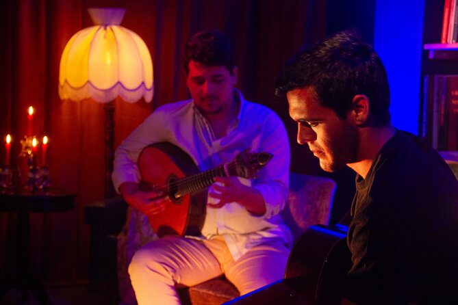 Portugal Lisbon Fado Concert Experience - The included drink and the rhythm of the evening
