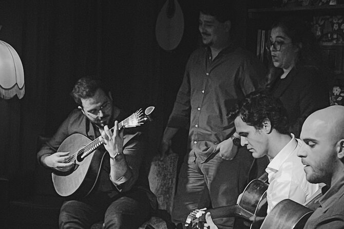 Portugal Lisbon Fado Concert Experience - Entering the small room at Fado do 31