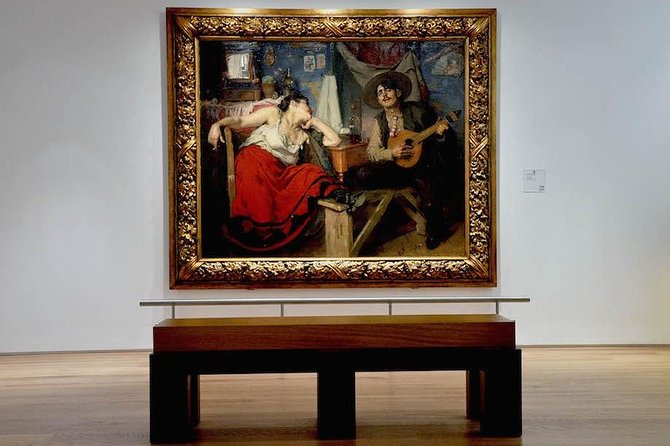 Portuguese Fado Live Music Show in Lisbon - The Live Performance and Seating