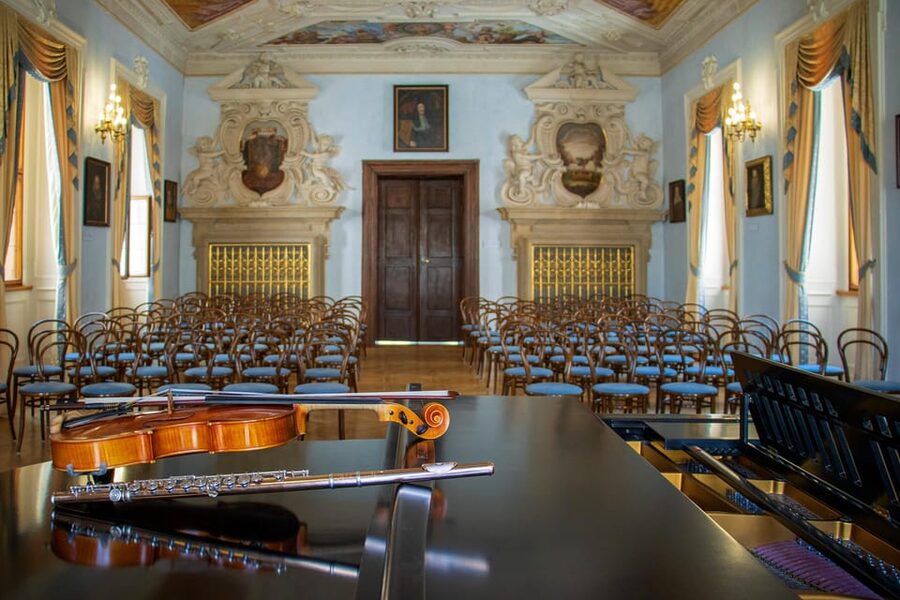 Prague Castle: Midday Classical Concert at Lobkowicz Palace - The Musicians and the Intimate Format