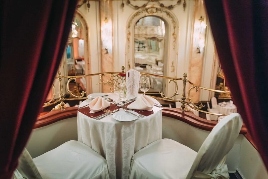 Prague: Mozart Ballroom Concert Ticket with 3-Course Dinner - The middle set and the main course