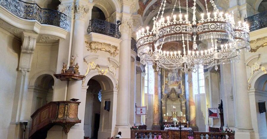 Prague: Old Town and Classical Concert Tour - Estates Theater, Municipal House, and Powder Tower