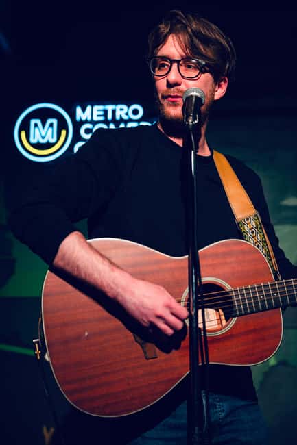 Prague: Sunday Live Music & Stand-Up Comedy Night in English - A comedy night beside Charles Bridge