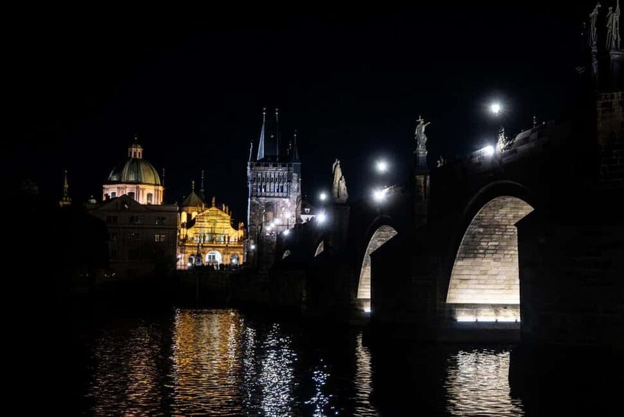 Prague: Vltava River Cruise in Jazz Style and Commentary - Sailing past Charles Bridge