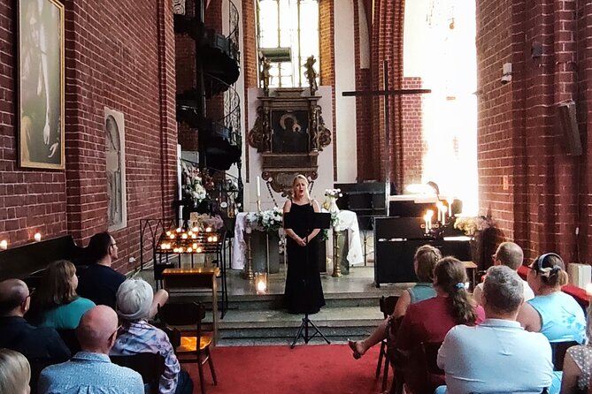 Private Candlelight concerts with classical music in Wroclaw - Inside St. Mary Magdalene Cathedral at 7 pm