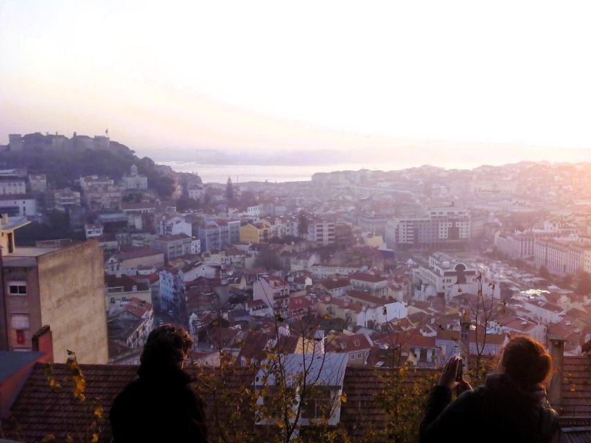 Private half-day Lisbon by Night Fado UNESCO Heritage &Views - Practical details that affect the night