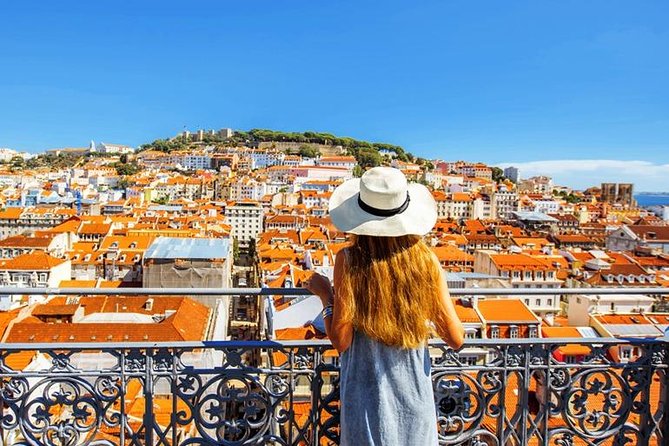 Private tour: Lisbon Fado Dinner Show and Panoramic Night Tour - Marques de Pombal Square and the wider night drive