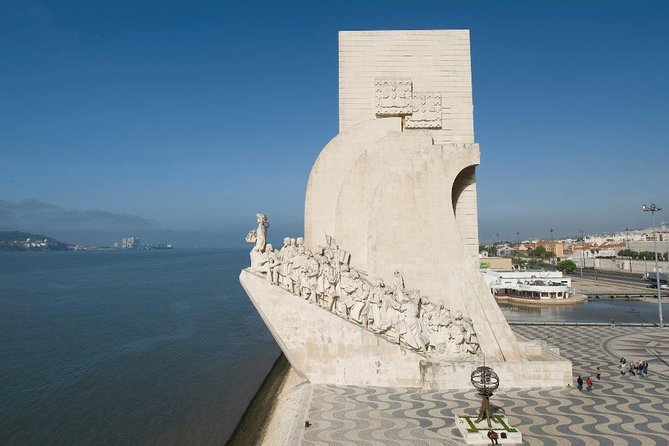 Private tour: Lisbon Fado Dinner Show and Panoramic Night Tour - Best uses for a short Lisbon stay