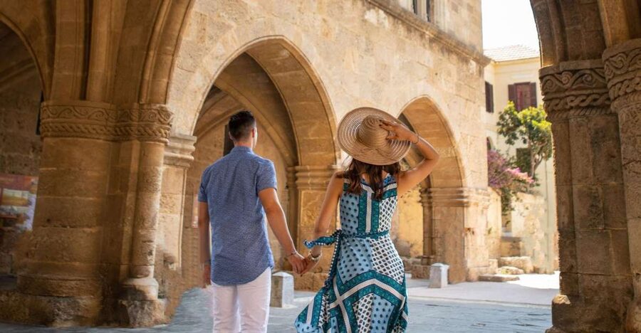 Rhodes: Guided Rhodes City By Night with Live Music & Dinner - Why an evening tour works well in Rhodes